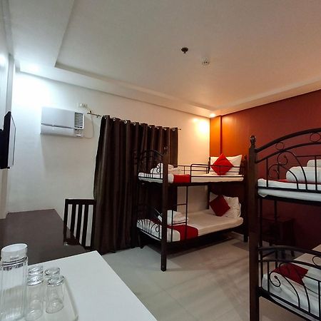 Royale Parc Hotel Puerto Princesa Palawan Екстер'єр фото