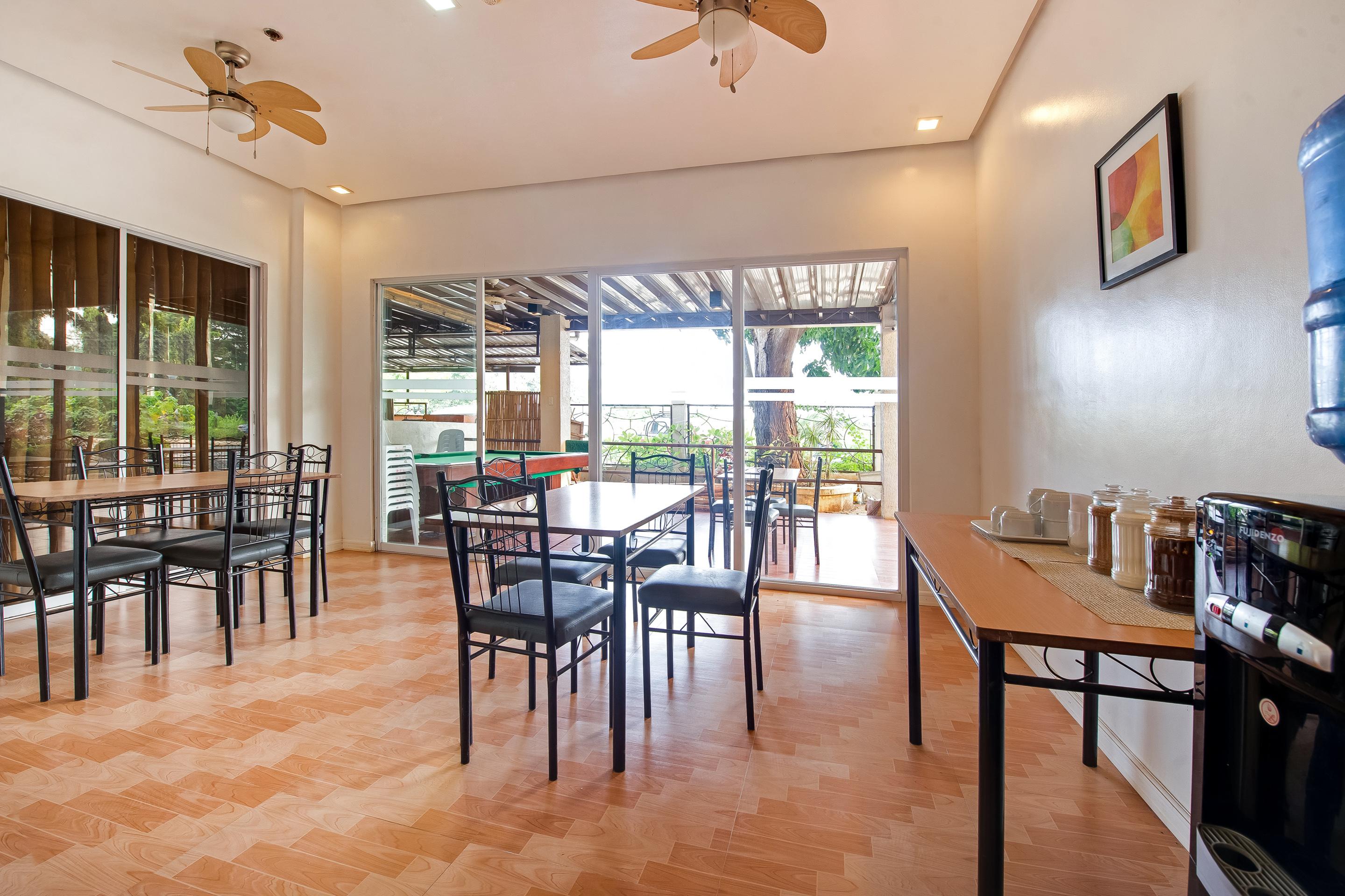 Royale Parc Hotel Puerto Princesa Palawan Екстер'єр фото