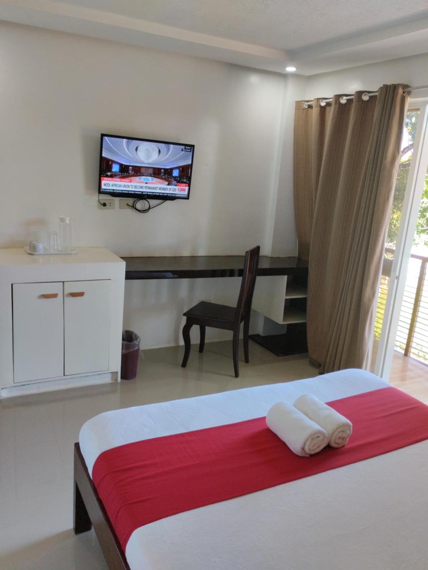 Royale Parc Hotel Puerto Princesa Palawan Екстер'єр фото