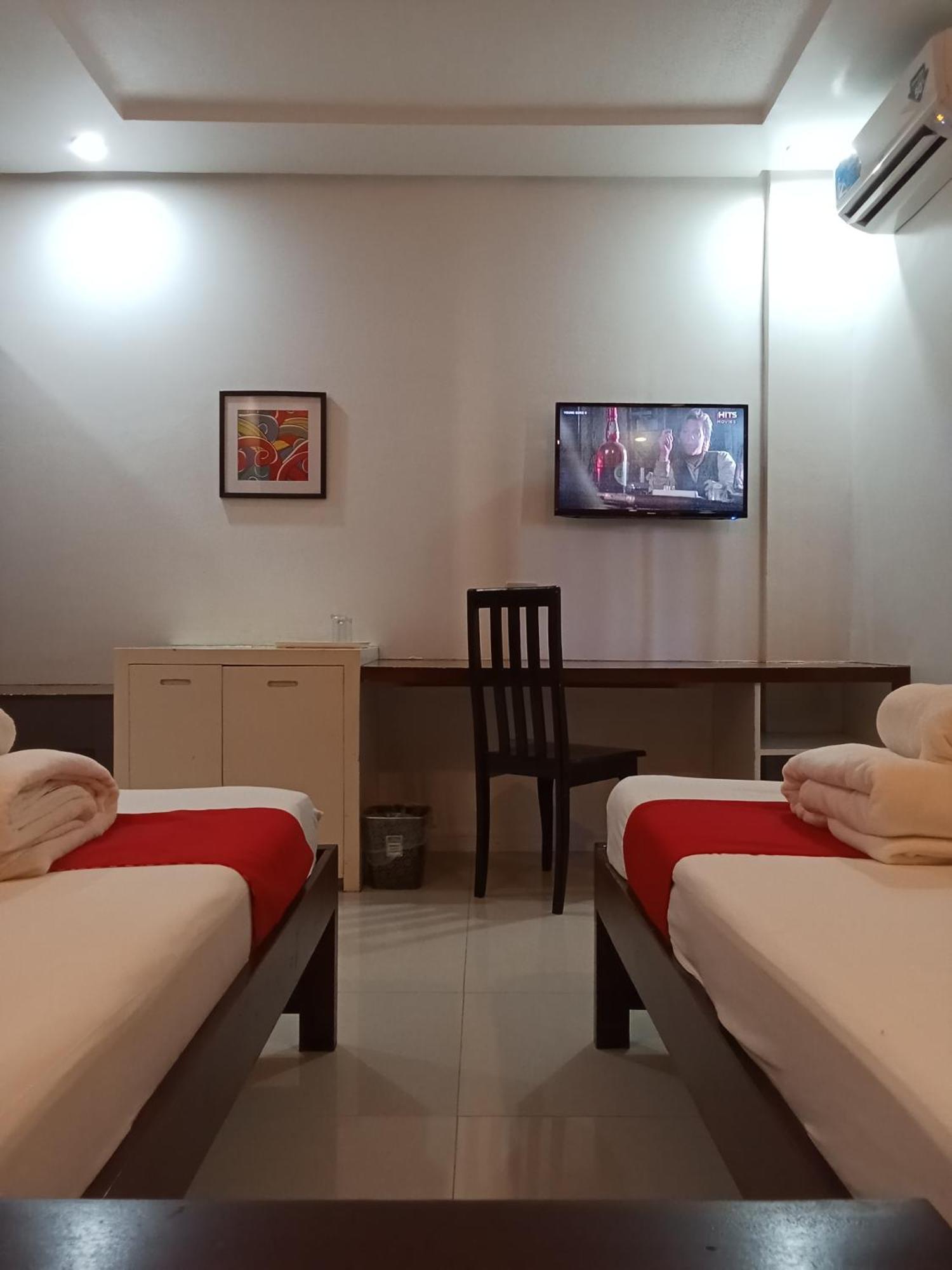 Royale Parc Hotel Puerto Princesa Palawan Екстер'єр фото