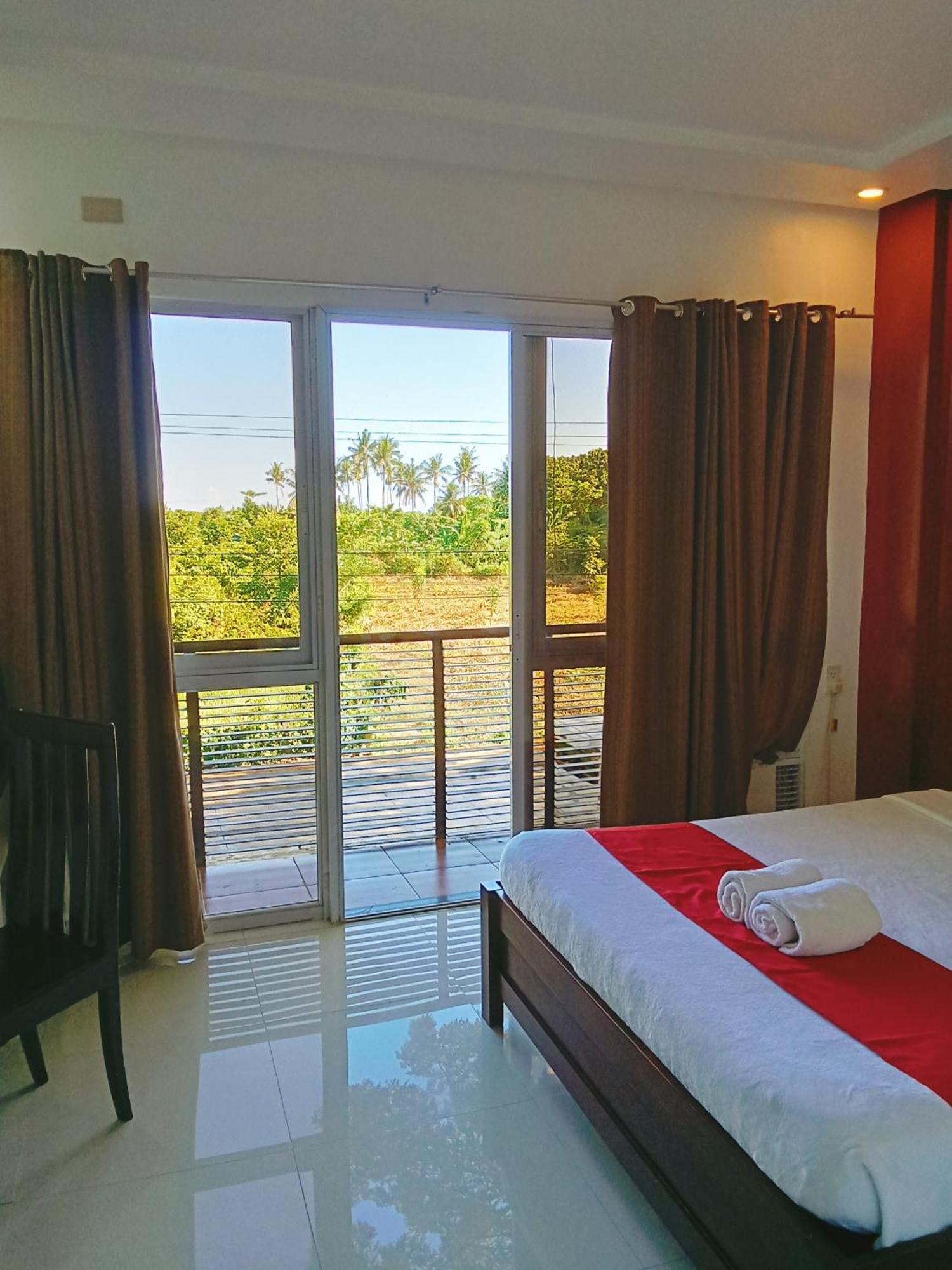 Royale Parc Hotel Puerto Princesa Palawan Екстер'єр фото