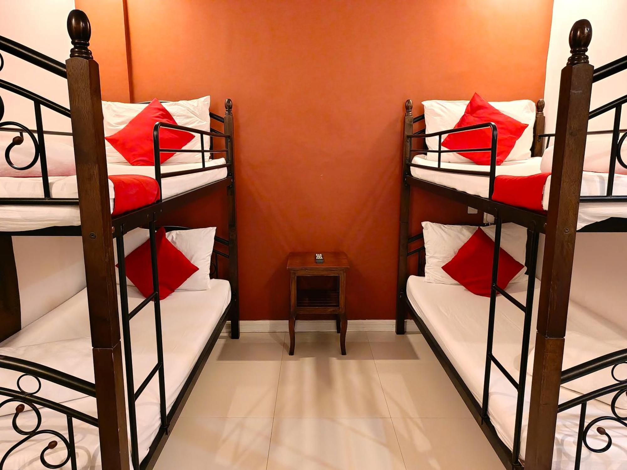 Royale Parc Hotel Puerto Princesa Palawan Екстер'єр фото