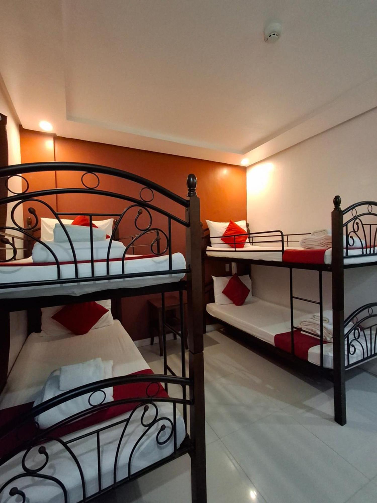 Royale Parc Hotel Puerto Princesa Palawan Екстер'єр фото